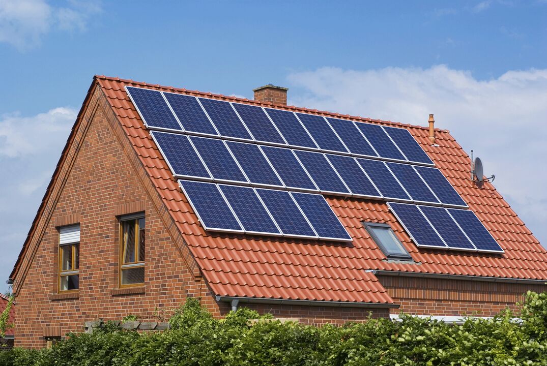 evde enerji tasarrufu için güneş panelleri
